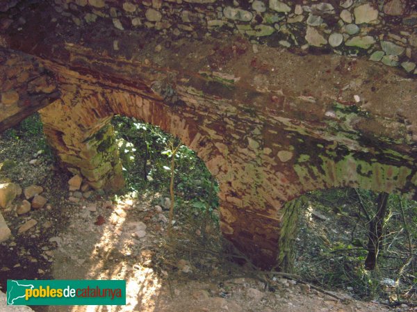 Vacarisses - L'Obac Vell (Foto: Albert Esteves, 2010) Vacarisses - L'Obac Vell