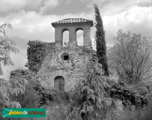 Viladecavalls - Sant Miquel de Toudell (Foto: <i>Família Cuyàs, Biblioteca de Catalunya</i>) Viladecavalls - Sant Miquel de Toudell