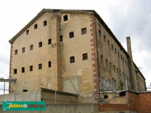 El Papiol - Molí de Can Capdevila (Foto: Albert Esteves, 2010) El Papiol - Molí de Can Capdevila