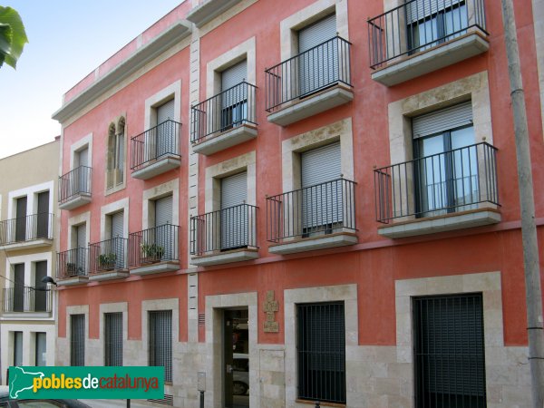 Ripollet - Casa Fuster (Foto: Albert Esteves, 2010) Ripollet - Casa Fuster