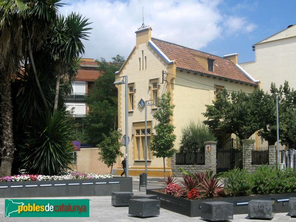 Cerdanyola - Casa Dolors Balcells (Foto: Albert Esteves, 2010) Cerdanyola - Casa Dolors Balcells