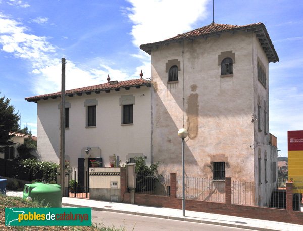 Casa Folch, casa i torre (Foto: Joan Sánchez Sabé, 2010) Casa Folch, casa i torre