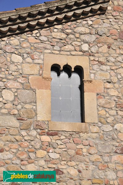 Can Cortès, detall de finestra (Foto: Joan Sánchez Sabé, 2010) Can Cortès, detall de finestra