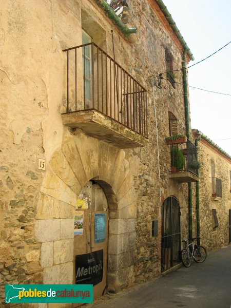 Garriguella - Baix a Garriguella (Foto: Albert Esteves, 2010) Garriguella - Baix a Garriguella