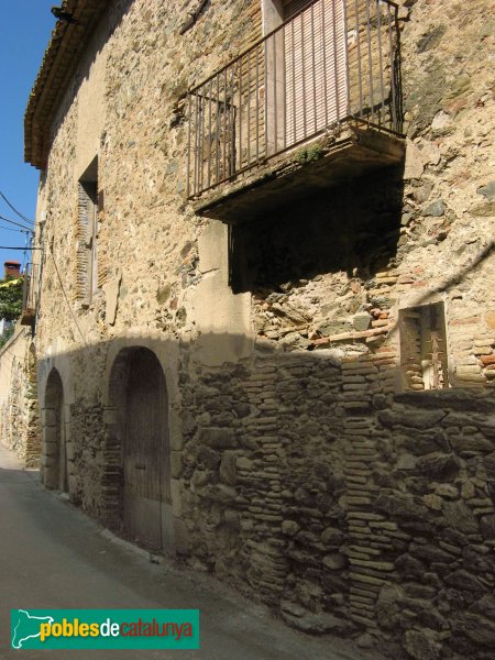 Garriguella - Baix a Garriguella (Foto: Albert Esteves, 2010) Garriguella - Baix a Garriguella