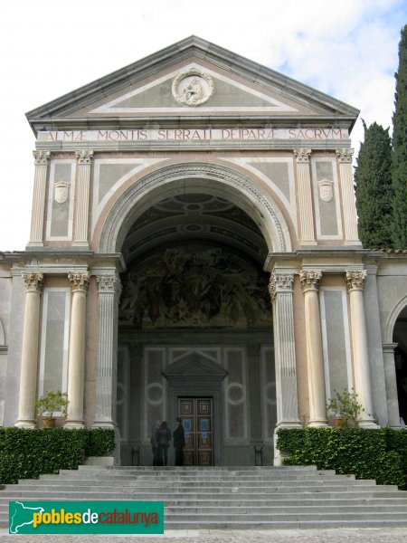 Barcelona - Església de Montserrat (Foto: Albert Esteves, 2010) Barcelona - Església de Montserrat