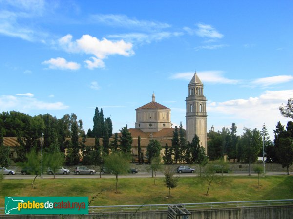 Barcelona - Església de Montserrat (Foto: Albert Esteves, 2010) Barcelona - Església de Montserrat