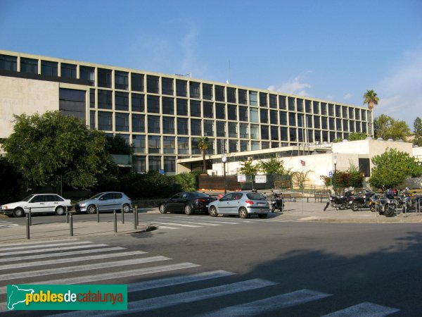 Barcelona - Escola Universitaria d´Estudis Empresarials (Foto: Albert Esteves, 2010) Barcelona - Escola Universitaria d´Estudis Empresarials