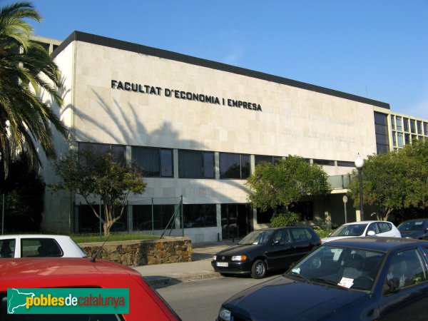 Barcelona - Escola Universitaria d´Estudis Empresarials (Foto: Albert Esteves, 2010) Barcelona - Escola Universitaria d´Estudis Empresarials