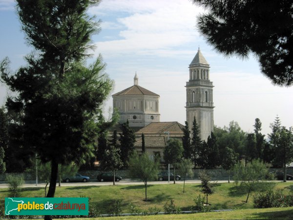 Barcelona - Església de Montserrat (Foto: Albert Esteves, 2010) Barcelona - Església de Montserrat