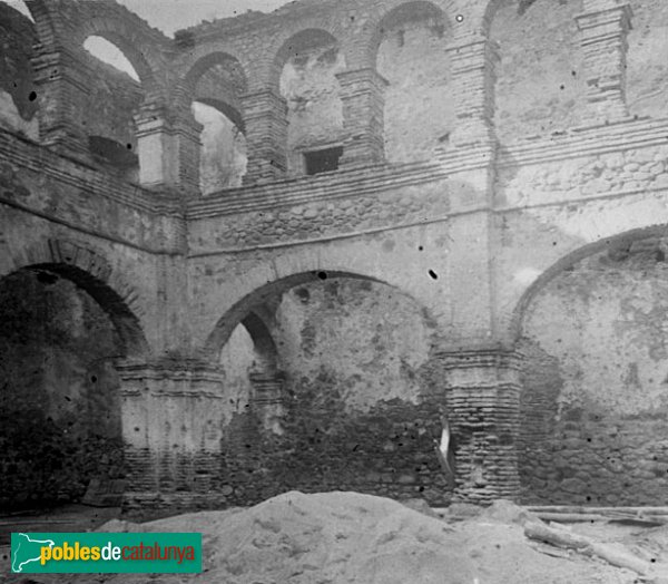 Hostalric - Casa de la Vila, abans de la reforma (Foto: Josep Salvany -Fons Salvany-Biblioteca de Catalunya-, 1923) Hostalric - Casa de la Vila, abans de la reforma
