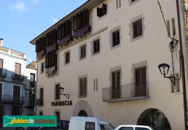 Hostalric - Antiga casa Falgueres (Foto: Albert Esteves, 2011) Hostalric - Antiga casa Falgueres