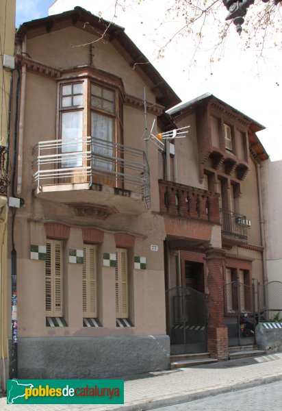 Hospitalet de Llobregat - Les Cases Barates (Foto: Albert Esteves, 2011) Hospitalet de Llobregat - Les Cases Barates