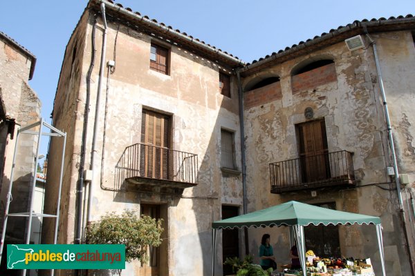 Arbúcies - Can Riera, abans de la restauració (Foto: Albert Esteves, 2011) Arbúcies - Can Riera, abans de la restauració