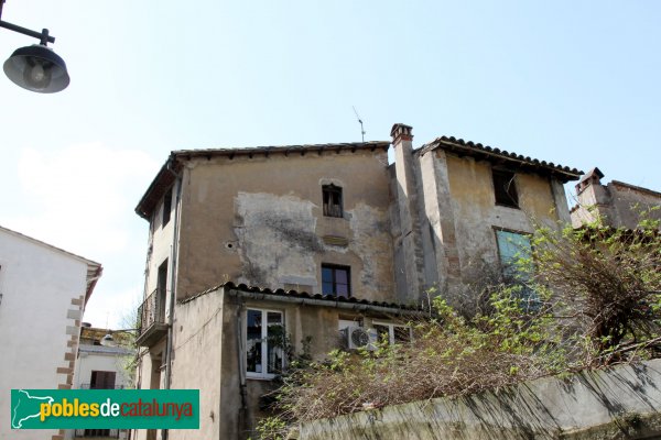 Arbúcies - Can Riera, abans de la restauració (Foto: Albert Esteves, 2011) Arbúcies - Can Riera, abans de la restauració