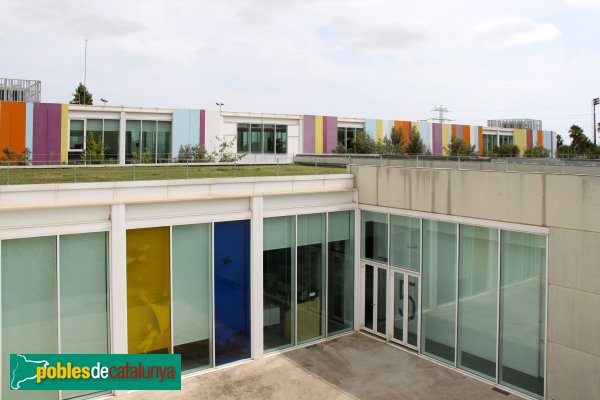 Sant Boi de Llobregat - Biblioteca Jordi Rubió i Balaguer (Foto: Albert Esteves, 2011) Sant Boi de Llobregat - Biblioteca Jordi Rubió i Balaguer