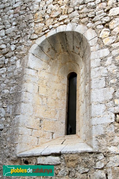 Avinyonet de Puigventós - Església de Sant Esteve (Foto: Albert Esteves, 2011) Avinyonet de Puigventós - Església de Sant Esteve