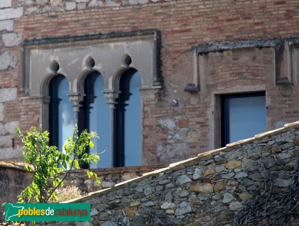 Avinyonet de Puigventós - Mas Bosc (Foto: Albert Esteves, 2011) Avinyonet de Puigventós - Mas Bosc