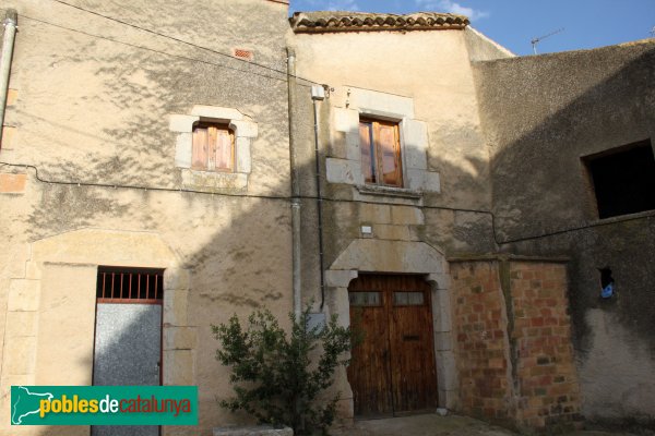 Avinyonet de Puigventós - Nucli antic (Foto: Albert Esteves, 2011) Avinyonet de Puigventós - Nucli antic