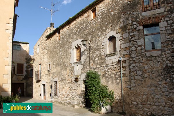 Avinyonet de Puigventós - Nucli antic (Foto: Albert Esteves, 2011) Avinyonet de Puigventós - Nucli antic