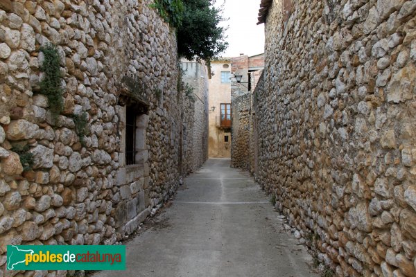 Avinyonet de Puigventós - Nucli antic (Foto: Albert Esteves, 2011) Avinyonet de Puigventós - Nucli antic