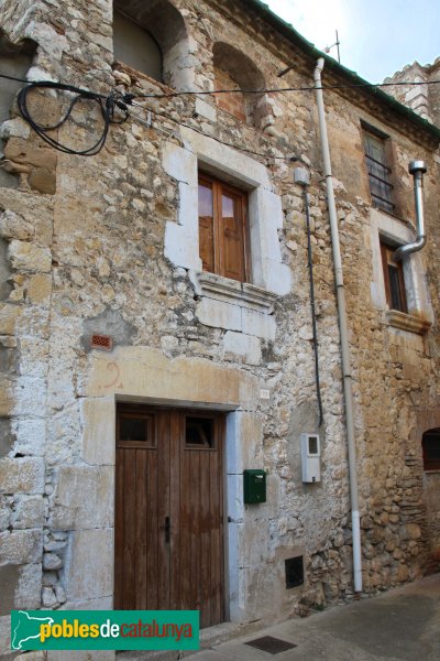 Avinyonet de Puigventós - Nucli antic (Foto: Albert Esteves, 2011) Avinyonet de Puigventós - Nucli antic