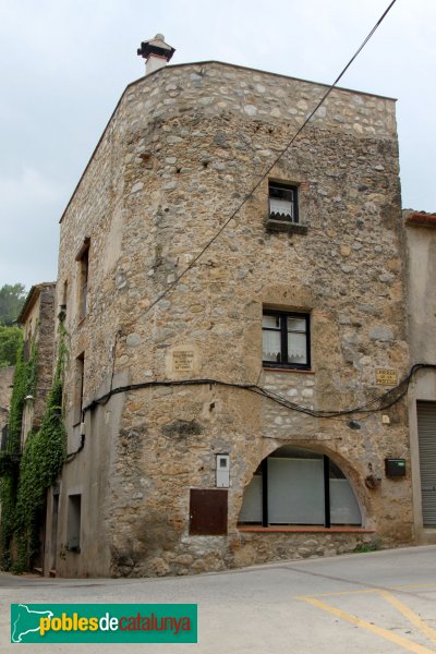 Les Escaules - Nucli antic (Foto: Albert Esteves, 2011) Les Escaules - Nucli antic