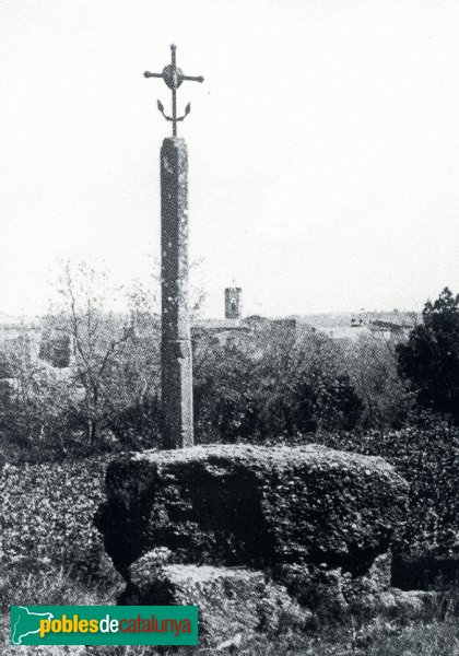 Cistella - Creu de terme (Foto: Albert Bastardes, 1919) Cistella - Creu de terme