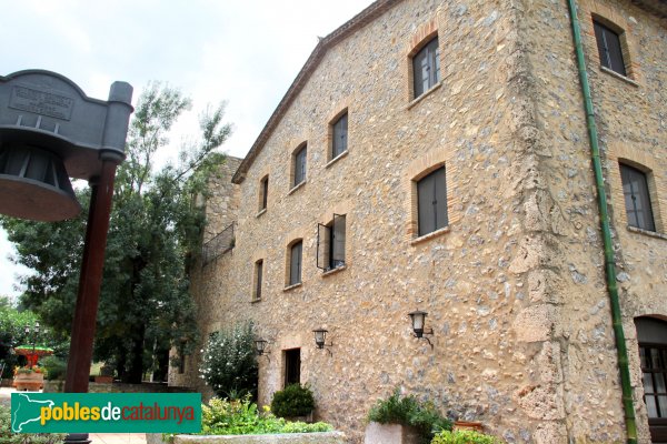 Pont de Molins - Molí d'en Calvet (Foto: Albert Esteves, 2011) Pont de Molins - Molí d'en Calvet