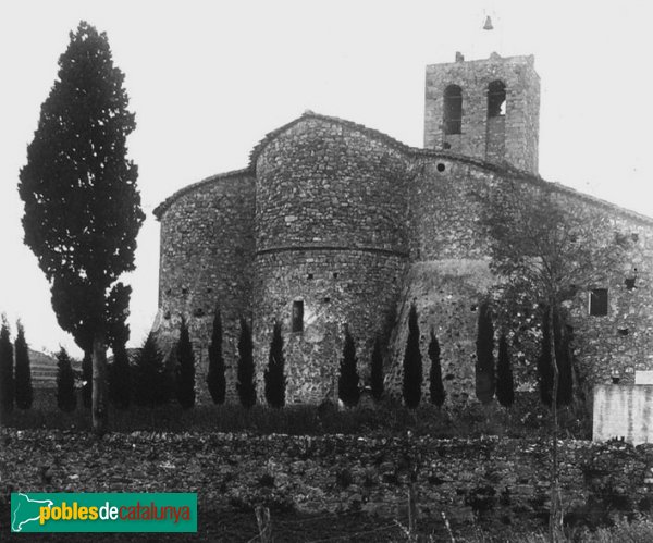 Terrades - Santa Cecília, edifici romànic destruït (Foto: Josep Salvany - Fons Salvany, Biblioteca de Catalunya, 1912) Terrades - Santa Cecília, edifici romànic destruït