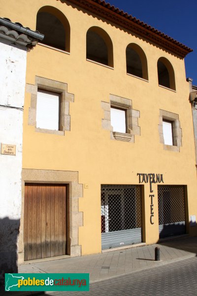 Maçanet de la Selva - Carrer dels Dolors, Can Buscatell (Foto: Albert Esteves, 2011) Maçanet de la Selva - Carrer dels Dolors, Can Buscatell