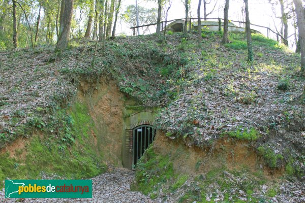 Maçanet de la Selva - Pou de Buscatell (Foto: Albert Esteves, 2011) Maçanet de la Selva - Pou de Buscatell
