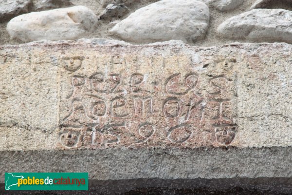 Sant Llorenç de la Muga - Llinda 1590 (Foto: Albert Esteves, 2011) Sant Llorenç de la Muga - Llinda 1590