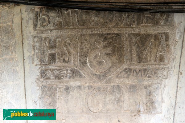 Sant Llorenç de la Muga - Llinda 1611 (Foto: Albert Esteves, 2011) Sant Llorenç de la Muga - Llinda 1611