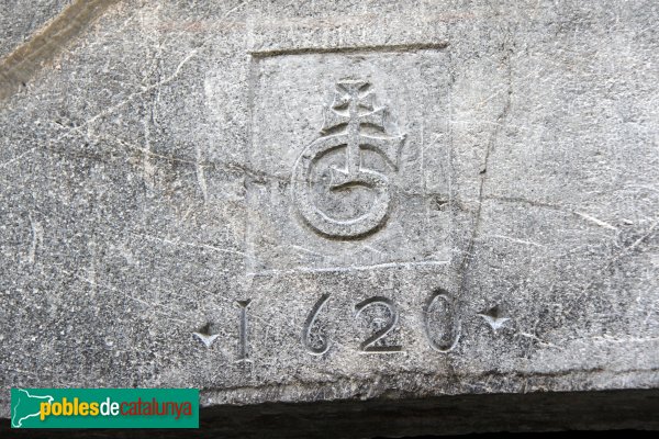 Sant Llorenç de la Muga - Llinda 1620 (Foto: Albert Esteves, 2011) Sant Llorenç de la Muga - Llinda 1620