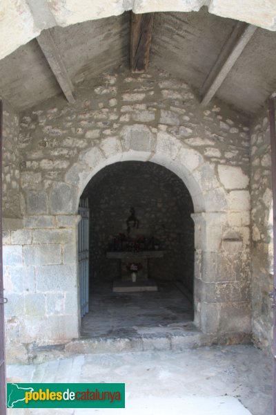 Sant Llorenç de la Muga - Capella de Sant Andreu (Foto: Albert Esteves, 2011) Sant Llorenç de la Muga - Capella de Sant Andreu