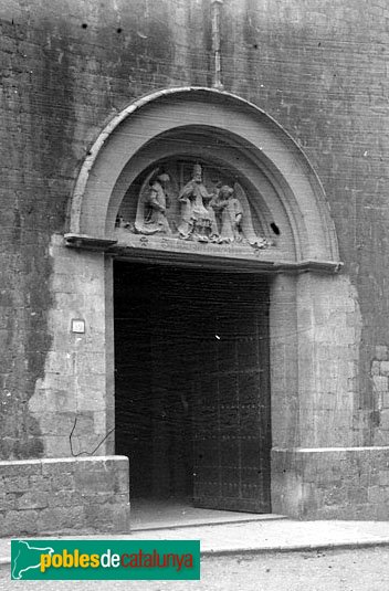 Figueres - Església de Sant Pere (Foto: <i>Josep Salvany - Fons Salvany. Biblioteca de Catalunya</i>, 1922) Figueres - Església de Sant Pere