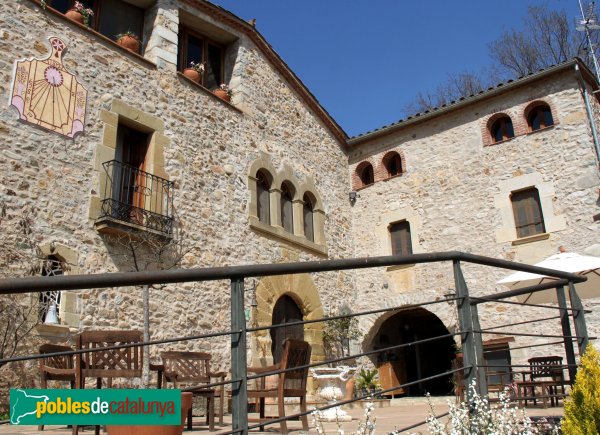 Sant Julià de Llor i Bonmatí - Can Vila (Foto: Albert Esteves, 2012) Sant Julià de Llor i Bonmatí - Can Vila