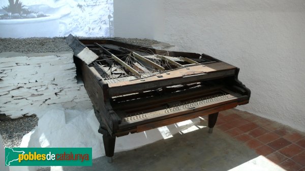 Cadaqués - Portlligat, Casa-Museu Salvador Dalí (Foto: <i>Alberto González Rovira</i>, 2009) Cadaqués - Portlligat, Casa-Museu Salvador Dalí