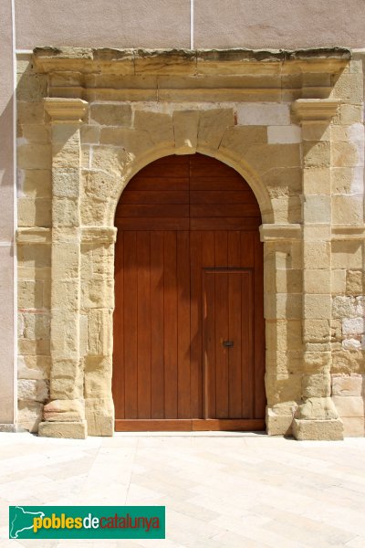 Amer - Monestir de Santa Maria, una de les portades (Foto: Albert Esteves, 2012) Amer - Monestir de Santa Maria, una de les portades