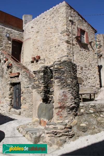 Rabós - Nucli antic (Foto: Albert Esteves, 2012) Rabós - Nucli antic