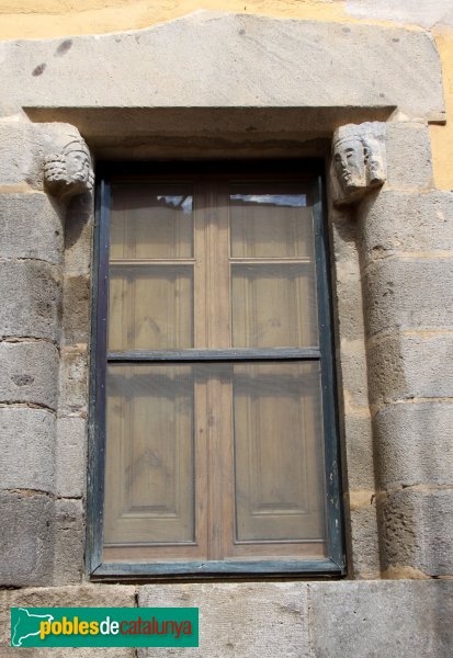 Castelló d´Empúries - Casa Bassas (Foto: Albert Esteves, 2012) Castelló d´Empúries - Casa Bassas