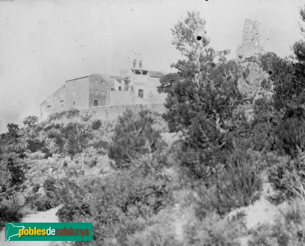 Subirats - Sant Pere del Castell de Subirats (Foto: <i>Josep Salvany. Fons Salvany-Biblioteca de Catalunya</i>, 1913) Subirats - Sant Pere del Castell de Subirats