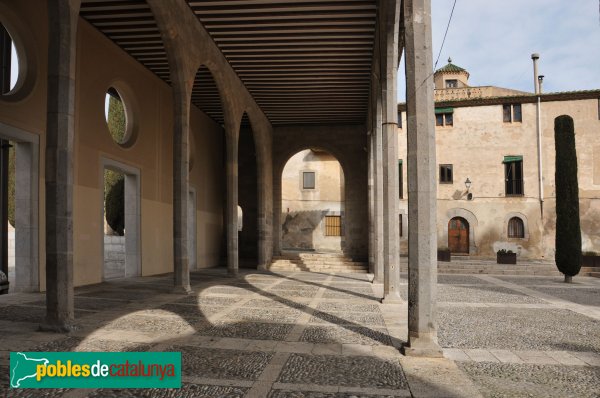 Castelló d´Empúries - Porxada (Foto: Alberto González Rovira, 2013) Castelló d´Empúries - Porxada