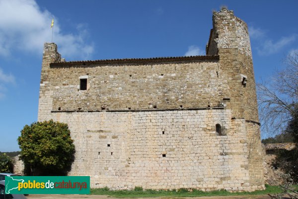 Saus - Església de Santa Eugènia (Foto: Albert Esteves, 2013) Saus - Església de Santa Eugènia