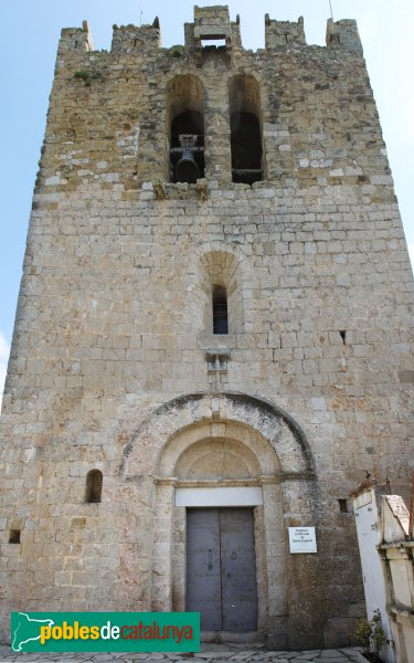 Saus - Església de Santa Eugènia (Foto: Albert Esteves, 2013) Saus - Església de Santa Eugènia