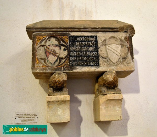 Gelida - Església del Castell. Sarcòfag dels Bertran (Foto: Àngela Llop, 2012) Gelida - Església del Castell. Sarcòfag dels Bertran