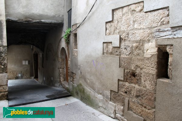 Sant Quintí de Mediona - Carrer del Salt (Foto: Albert Esteves, 2013) Sant Quintí de Mediona - Carrer del Salt