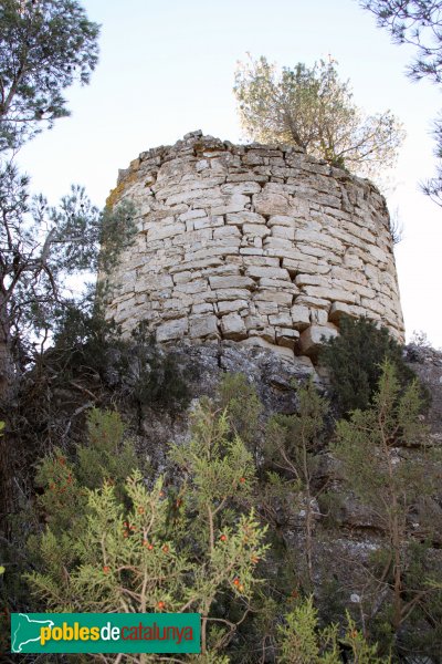 Font-rubí - Castell, torre (Foto: Albert Esteves, 2013) Font-rubí - Castell, torre
