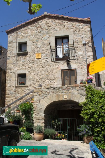 Cantallops - Cal Tapier (Foto: Albert Esteves, 2014) Cantallops - Cal Tapier